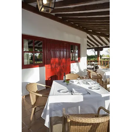 Hotel De 4*